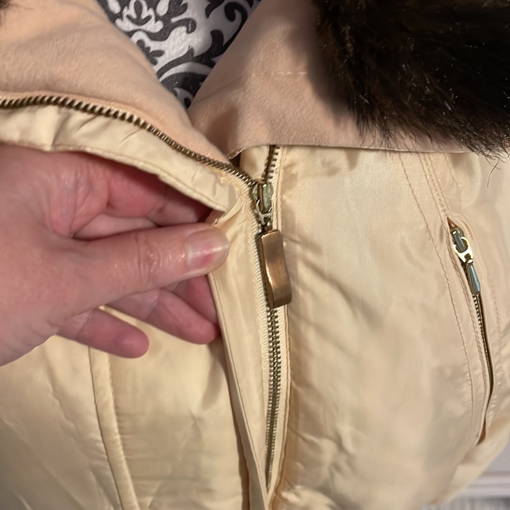Womens Obermeyer resort size 4 faux fur trim crème ski jacket - Picture 4 of 12